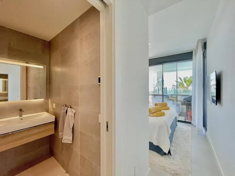 Santa Barbara Heights - Heated Pool, Gym, Bbq. Apartment Malaga