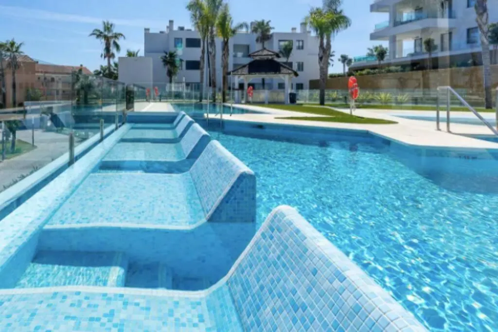 Santa Barbara Heights - Heated Pool, Gym, Bbq. Apartment Malaga Spain
