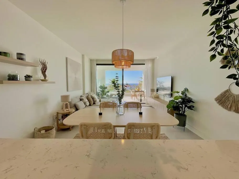 Santa Barbara Heights - Heated Pool, Gym, Bbq. Apartment Malaga Spain