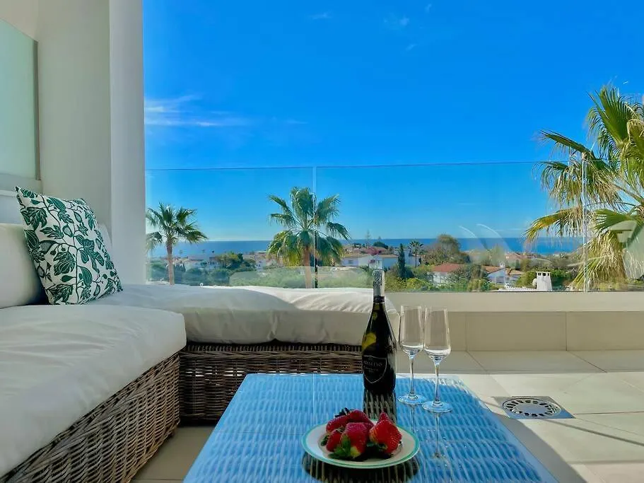 Santa Barbara Heights - Heated Pool, Gym, Bbq. Apartment Malaga