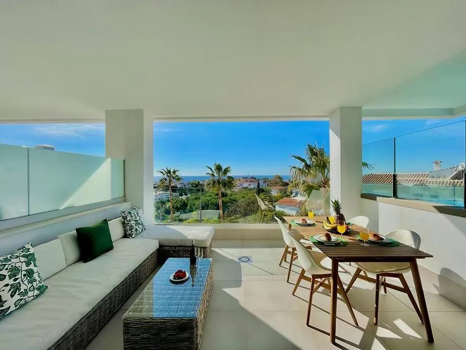 Santa Barbara Heights - Heated Pool, Gym, Bbq. Apartment Malaga