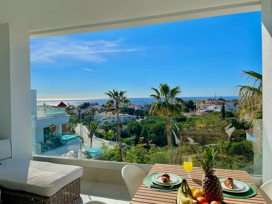 Santa Barbara Heights - Heated Pool, Gym, Bbq. Apartment Malaga