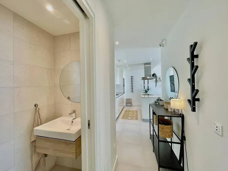 Santa Barbara Heights - Heated Pool, Gym, Bbq. Apartment Malaga