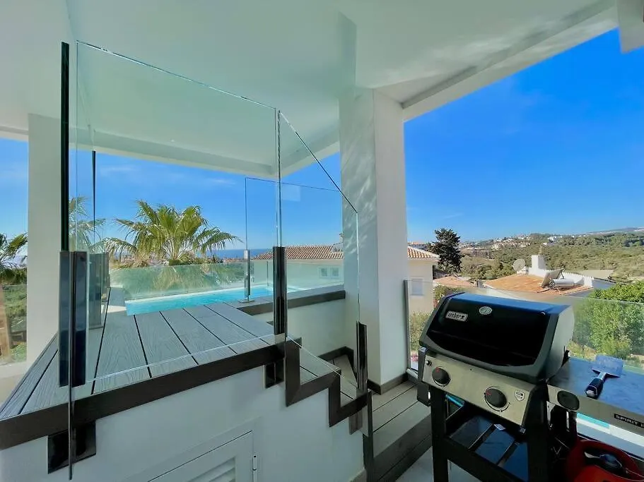 Santa Barbara Heights - Heated Pool, Gym, Bbq. Apartment Malaga Spain