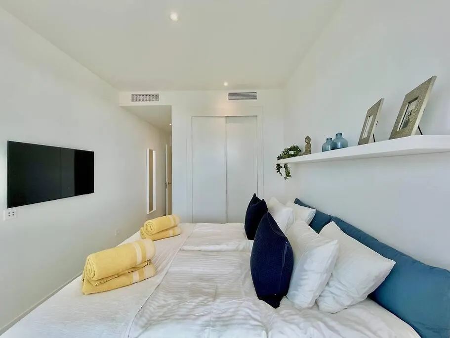 Santa Barbara Heights - Heated Pool, Gym, Bbq. Apartment Malaga