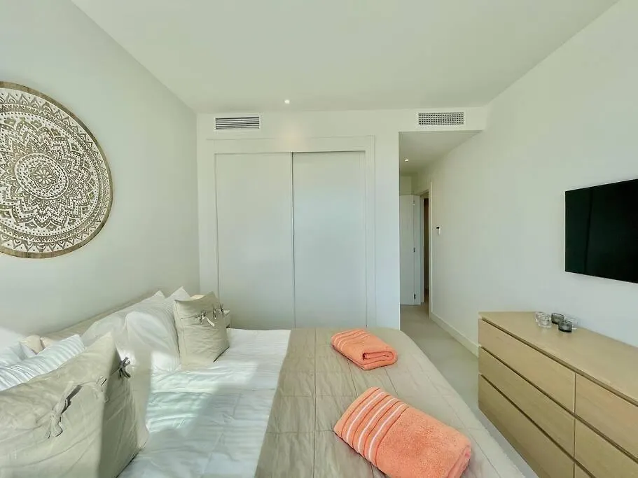 Santa Barbara Heights - Heated Pool, Gym, Bbq. Apartment Malaga